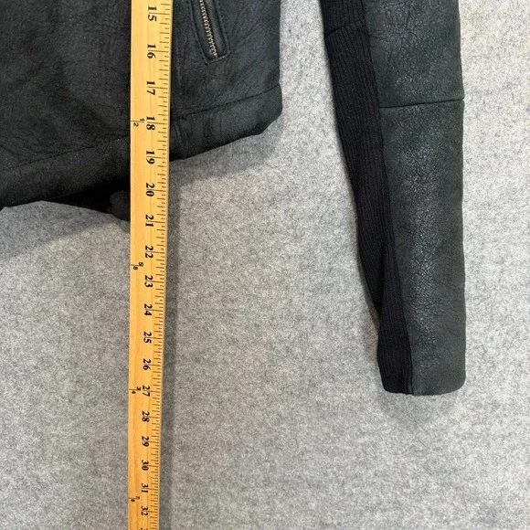 Veda 100% Shearling Leather Fur Moto Jacket Womens Small Motorcycle Designer Zip - Picture 7 of 16